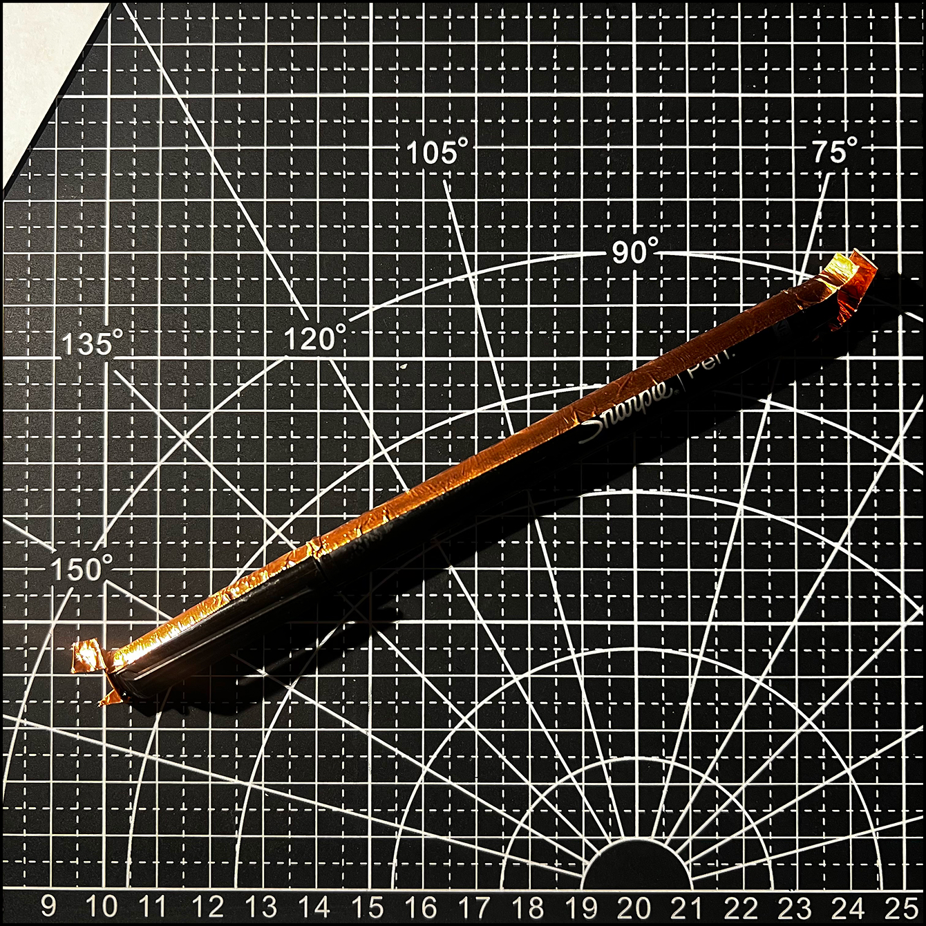 Attempted the same circuitry on another pen, however I ran into the same issue where the light would not turn on when the battery was placed at the end of the pen and cap closed. This leads me to think wires may be needed here, possible that the connection point between the cap and the pen is not strong enough.