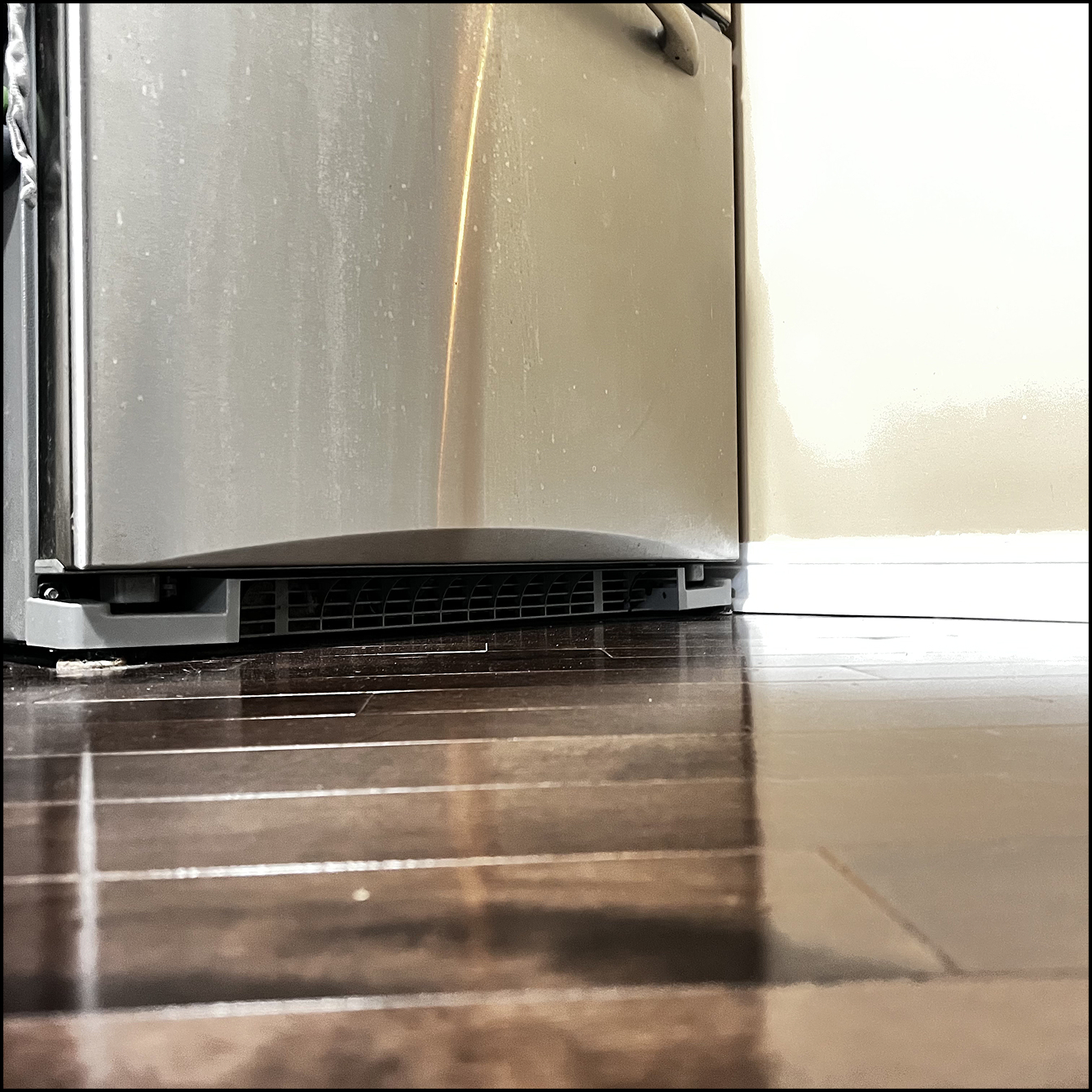 Fridge sounds